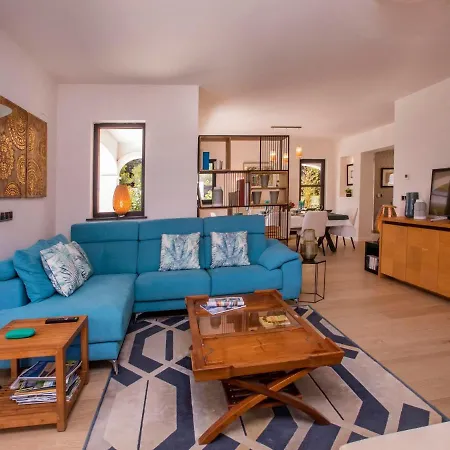 Villa Almandrina By Interhome