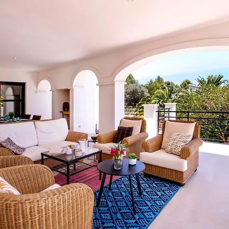 Almandrina By Interhome